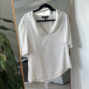 BCBGMaxAzria White Asymmetrical Short Sleeve Blouse